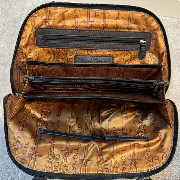 Tignanello Classic Black Leather Shoulder Bag - Picture 7 of 10